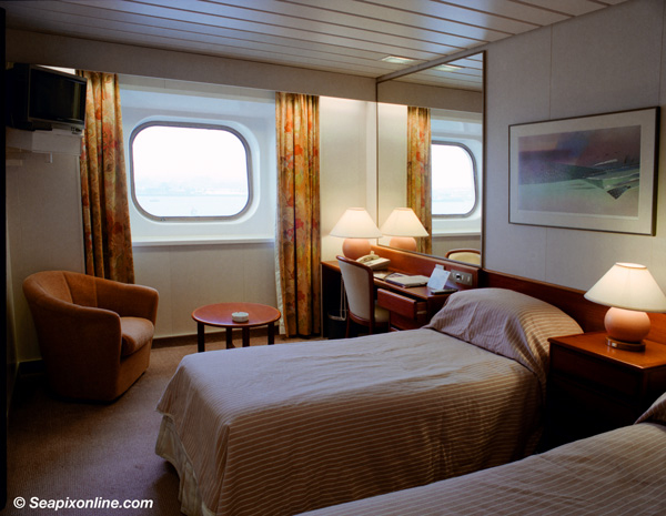 Arcadia, Sitmar Fairmajesty, Star Princess, Ocean Village, Pacific Pearl 8611398 ID 2746